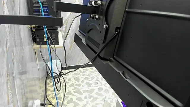 Snapshot of Milf_Drip chatting on 04/06/26, 12:39 Milf Drip online show from 04/06/26, 12:39