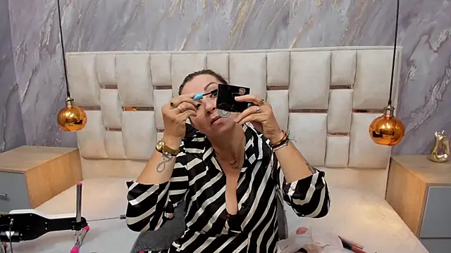 Milf Drip online show from 06/01/26, 12:07