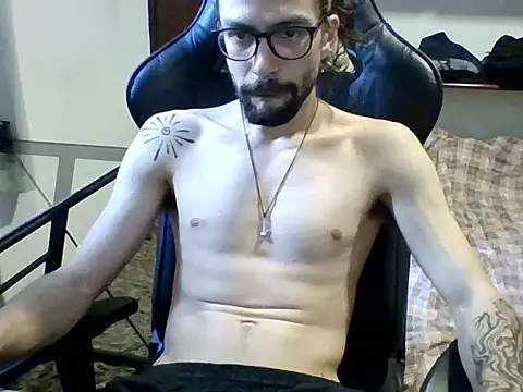 Snapshot of psycrema chatting on 04/04/26, 03:20 psycrema online show from 04/04/26, 03:20