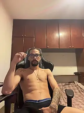 Snapshot of psycrema chatting on 04/18/26, 09:59 psycrema online show from 04/18/26, 09:59