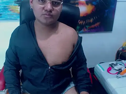 Snapshot of XNoahDeepThroatX chatting on 03/11/26, 05:35 XNoahDeepThroatX online show from 03/11/26, 05:35