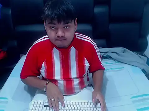 Snapshot of XNoahDeepThroatX chatting on 03/28/26, 03:50 XNoahDeepThroatX online show from 03/28/26, 03:50