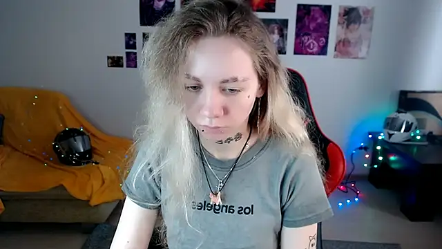 Snapshot of Nica_Kawaii chatting on 04/03/26, 08:34 Nica Kawaii online show from 04/03/26, 08:34