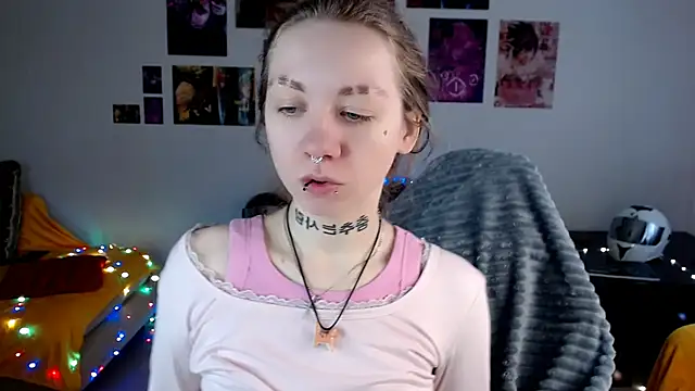 Snapshot of Nica_Kawaii chatting on 04/17/26, 09:23 Nica Kawaii online show from 04/17/26, 09:23