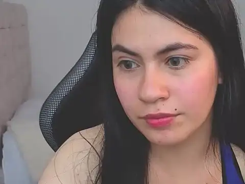 Snapshot of hasszul_2 chatting on 04/15/26, 06:48 hasszul 2 online show from 04/15/26, 06:48