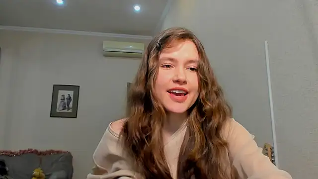 Snapshot of MaryannSofts chatting on 04/05/26, 03:31 MaryannSofts online show from 04/05/26, 03:31