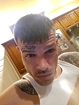 CrystalNBubba online show from 03/05/26, 04:30