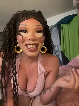 Snapshot of Riasvenenoo chatting on 03/14/26, 04:01 Riasvenenoo online show from 03/14/26, 04:01