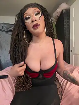 Snapshot of Riasvenenoo chatting on 04/11/26, 04:00 Riasvenenoo online show from 04/11/26, 04:00