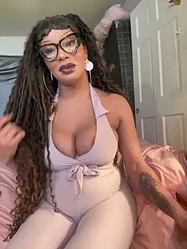 Snapshot of Riasvenenoo chatting on 04/19/26, 04:06 Riasvenenoo online show from 04/19/26, 04:06