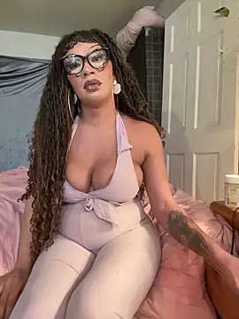 Snapshot of Riasvenenoo chatting on 04/19/26, 06:10 Riasvenenoo online show from 04/19/26, 06:10