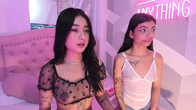 Snapshot of Amber_Harriis chatting on 03/14/26, 04:34 Amber Harriis online show from 03/14/26, 04:34