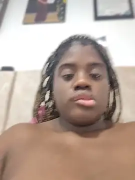 YourLiaa  online show from 03/15/26, 05:46