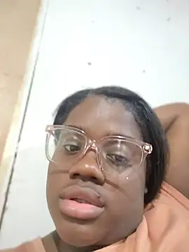 YourLiaa  online show from 03/29/26, 05:29