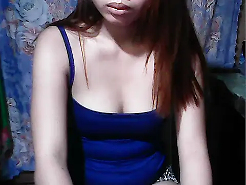 Snapshot of prettyjane23 chatting on 04/21/26, 07:39 prettyjane23 online show from 04/21/26, 07:39