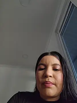 Snapshot of Pretty_Julieta chatting on 03/24/26, 09:42 Pretty Julieta online show from 03/24/26, 09:42
