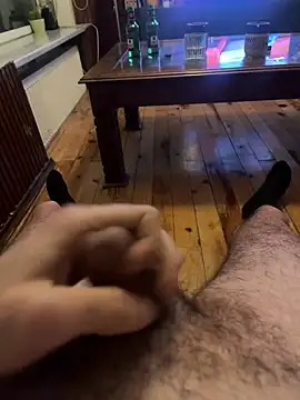 Snapshot of likemonster11 chatting on 04/01/26, 06:05 likemonster11 online show from 04/01/26, 06:05