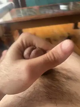 Snapshot of likemonster11 chatting on 04/04/26, 12:02 likemonster11 online show from 04/04/26, 12:02