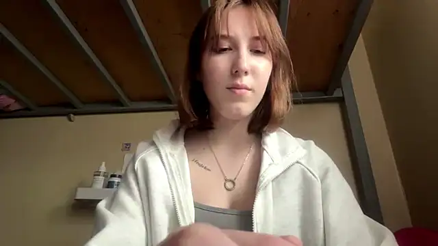 Snapshot of AquilineOrites chatting on 03/18/26, 06:38 AquilineOrites online show from 03/18/26, 06:38