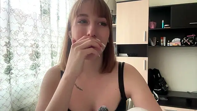 Snapshot of AquilineOrites chatting on 04/12/26, 06:40 AquilineOrites online show from 04/12/26, 06:40