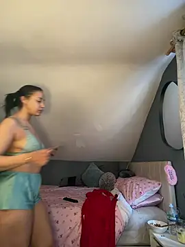 Snapshot of Saskia_xx chatting on 03/13/26, 09:05 Saskia xx online show from 03/13/26, 09:05