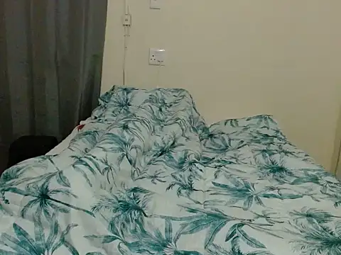 Snapshot of Sexybubblesxx7 chatting on 03/10/26, 12:48 Sexybubblesxx7 online show from 03/10/26, 12:48