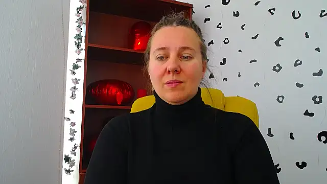 Snapshot of Nionelly chatting on 03/06/26, 09:06 Nionelly online show from 03/06/26, 09:06