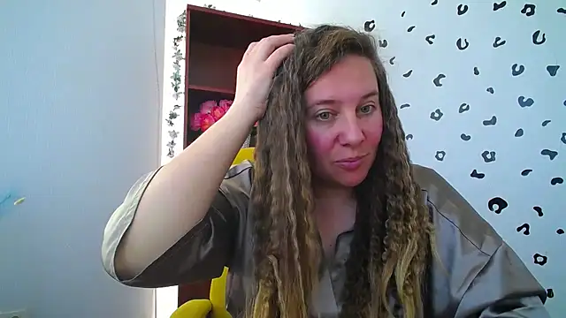 Snapshot of Nionelly chatting on 03/11/26, 09:59 Nionelly online show from 03/11/26, 09:59