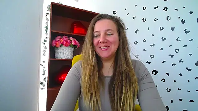 Snapshot of Nionelly chatting on 03/12/26, 09:48 Nionelly online show from 03/12/26, 09:48