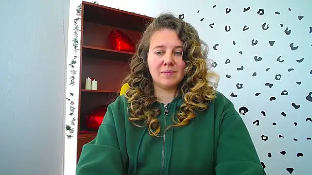 Snapshot of Nionelly chatting on 03/24/26, 10:53 Nionelly online show from 03/24/26, 10:53