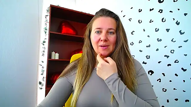 Snapshot of Nionelly chatting on 03/27/26, 10:15 Nionelly online show from 03/27/26, 10:15