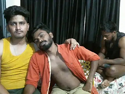 Snapshot of indguys2026 chatting on 03/22/26, 06:11 indguys2026 online show from 03/22/26, 06:11