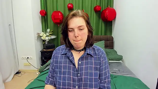 Snapshot of DanielaHot4u chatting on 03/16/26, 05:44 DanielaHot4u online show from 03/16/26, 05:44