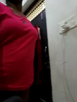 Snapshot of Itz_ishu chatting on 04/12/26, 03:22 Itz ishu online show from 04/12/26, 03:22