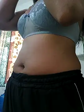 Snapshot of Itz_ishu chatting on 04/18/26, 03:43 Itz ishu online show from 04/18/26, 03:43