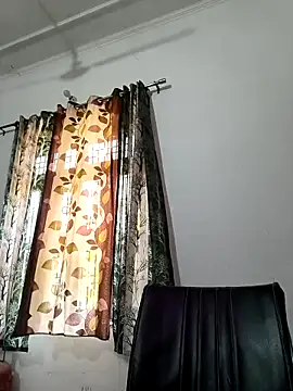 Snapshot of Itz_ishu chatting on 04/21/26, 05:58 Itz ishu online show from 04/21/26, 05:58