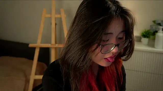 Snapshot of NelleMihalko chatting on 03/24/26, 01:16 NelleMihalko online show from 03/24/26, 01:16