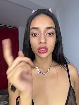Snapshot of leilani_X chatting on 03/23/26, 12:20 leilani X online show from 03/23/26, 12:20