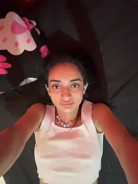 Snapshot of leilani_X chatting on 04/08/26, 12:27 leilani X online show from 04/08/26, 12:27