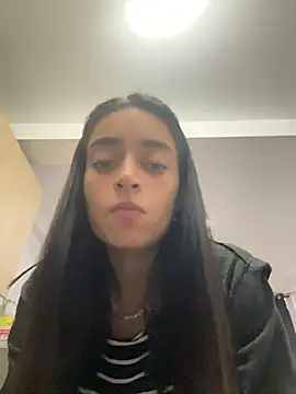 Snapshot of leilani_X chatting on 04/25/26, 02:25 leilani X online show from 04/25/26, 02:25