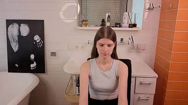 Snapshot of LeanStehlik chatting on 04/07/26, 10:48 LeanStehlik online show from 04/07/26, 10:48