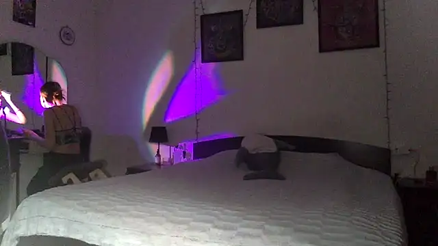 Snapshot of Milk_shakeee chatting on 03/13/26, 05:36 Milk shakeee online show from 03/13/26, 05:36