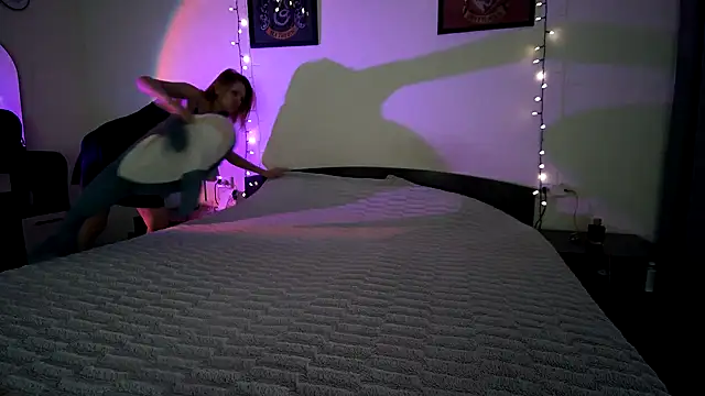 Snapshot of Milk_shakeee chatting on 03/19/26, 07:34 Milk shakeee online show from 03/19/26, 07:34