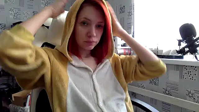 Snapshot of Milk_shakeee chatting on 04/17/26, 09:34 Milk shakeee online show from 04/17/26, 09:34