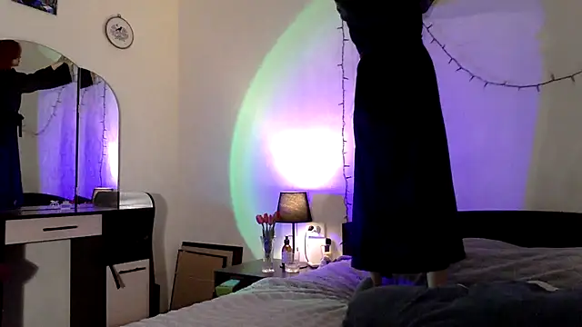 Snapshot of Milk_shakeee chatting on 04/22/26, 08:39 Milk shakeee online show from 04/22/26, 08:39