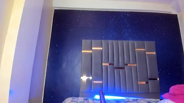 Snapshot of ChannelQueen chatting on 04/09/26, 03:39 ChannelQueen online show from 04/09/26, 03:39