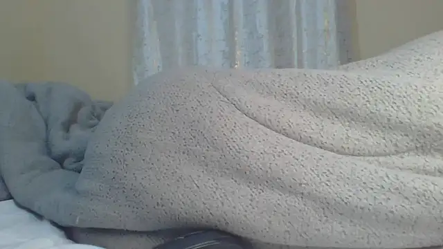 Snapshot of ndivhuwomuleya chatting on 05/13/26, 04:26 ndivhuwomuleya online show from 05/13/26, 04:26