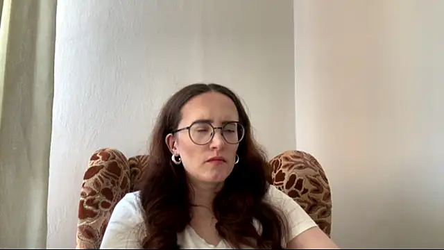 Snapshot of SofiaTease chatting on 03/11/26, 09:26 SofiaTease online show from 03/11/26, 09:26