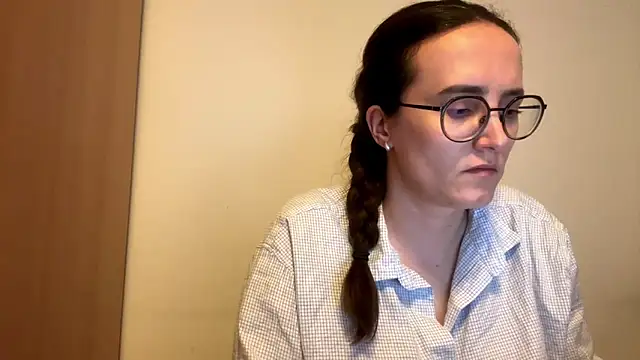 Snapshot of SofiaTease chatting on 03/12/26, 03:40 SofiaTease online show from 03/12/26, 03:40