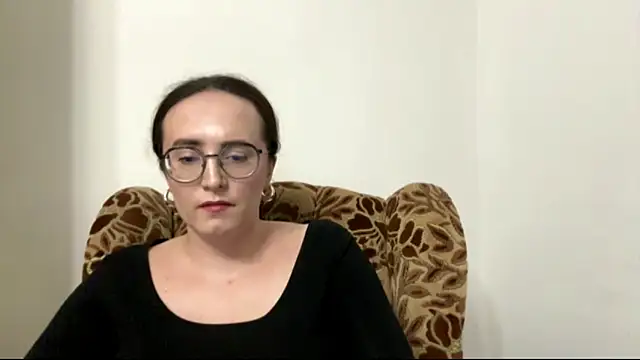 Snapshot of SofiaTease chatting on 03/16/26, 05:28 SofiaTease online show from 03/16/26, 05:28